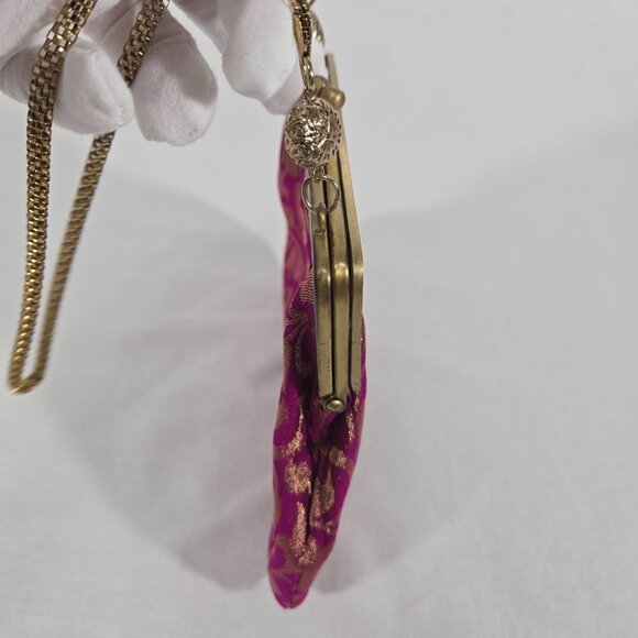 VINTAGE - ANTIQUE Bridgerton Hipster FUCHSIA Embellished Gold Details Clutch Bag - Picture 7 of 17